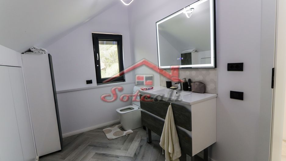 VILĂ MODERNĂ DE LUX CU PISCINĂ, FOTOVOLTAICE ȘI FOIȘOR – BREAZA - Poză 65