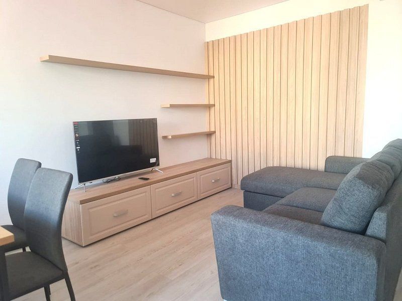 Apartament cu 2 camere, prima inchiriere - Roka Residence, Micro 17 - Poză 1