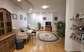 Vila  Oradea zona Iorga 420 mp ,teren 2000 ml - Poză 5