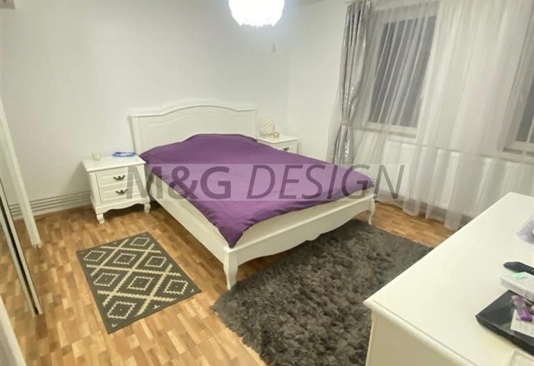 casa cu 2 apartamente Ianova 120mp centrala amenajata - Poză 5