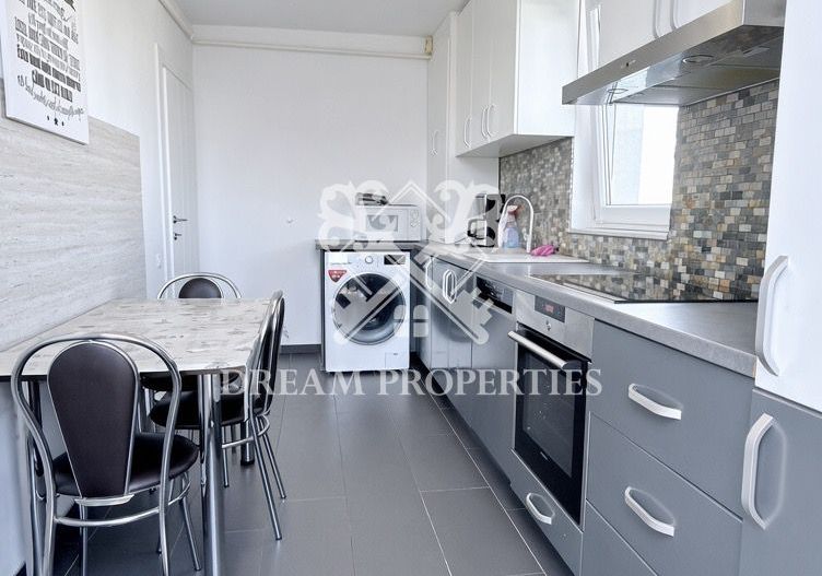 Apartament semidecomandat cu 3 camere, balcon, parcare, zona VIVO - Poză 5