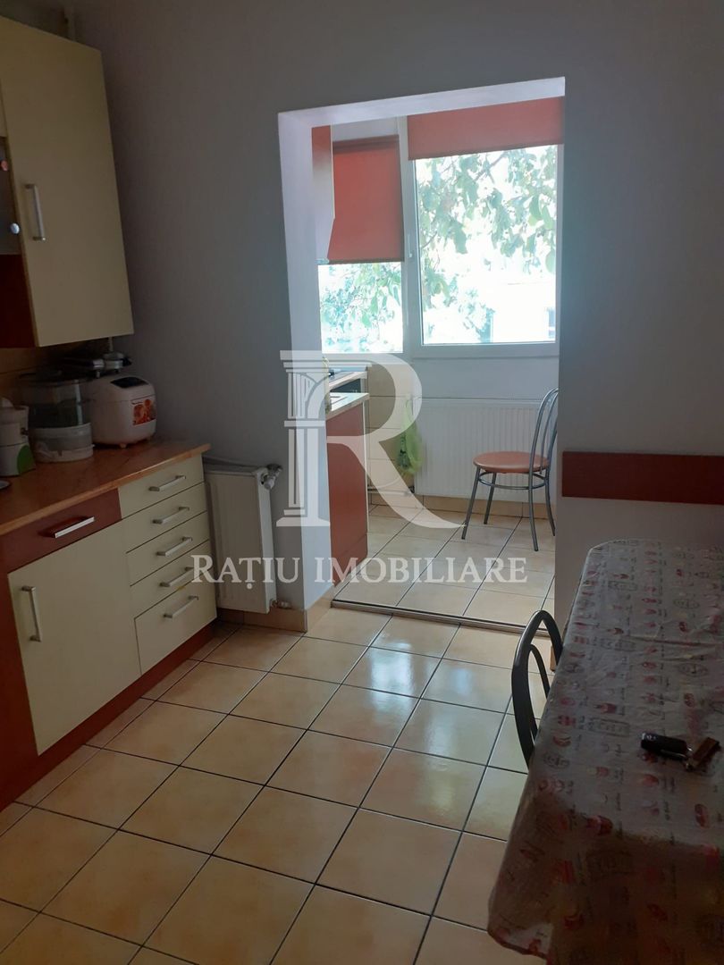 Apartament cu 3 camere | Calea Aradului | Oradea - Poză 7
