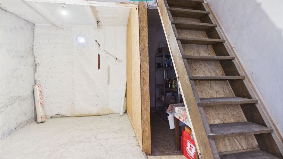 Casă la doar 6km de graniță cu România - Poză 16