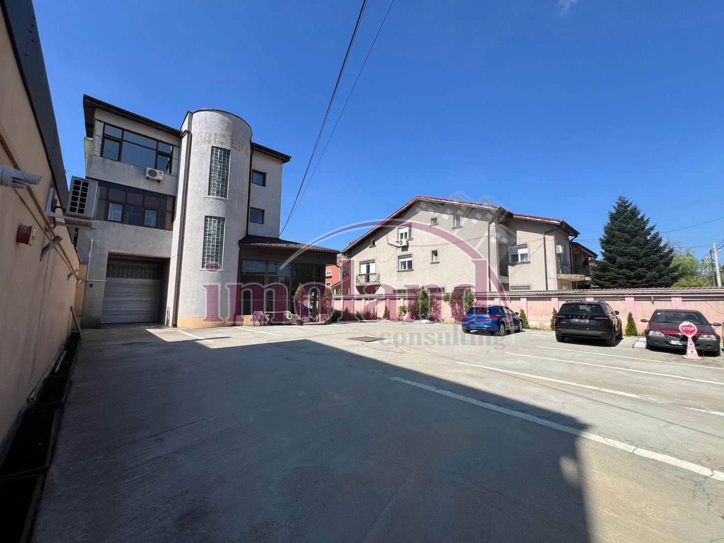 Casa 15 camere cu parcare mare - Jiului - Poză 3