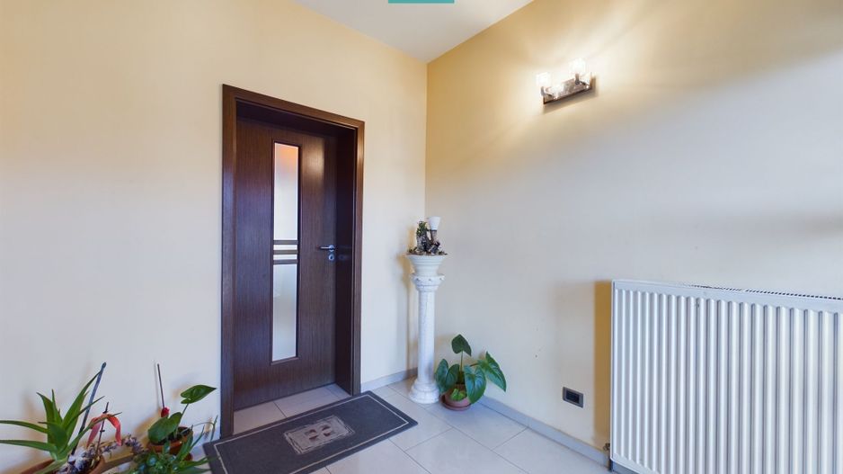 Vilă spațioasă cu 8 camere, Grădiște - Poză 7