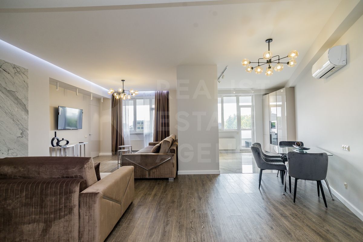 Chirie, apartament, 3 camere, str-la 31 August 1989, Centru - Poză 7