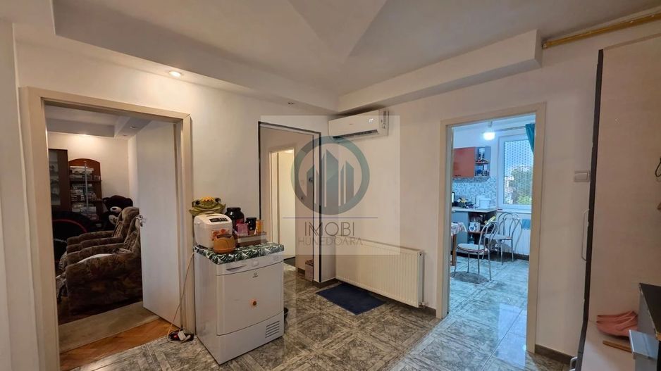 Apartament 3 camere decomandat, Deva - Str. Progresului  65 mp Etaj 4 - Poză 1