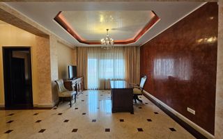 Vila generoasa de inchiriat intr o zona principala a orasului - Poză 5