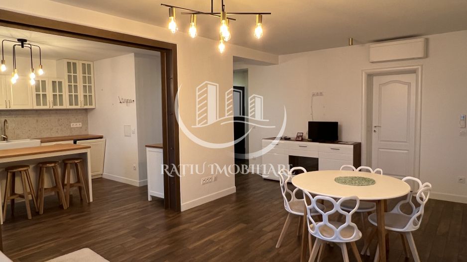 Apartament cu 4 camere | Ultracentral | Oradea - Poză 8
