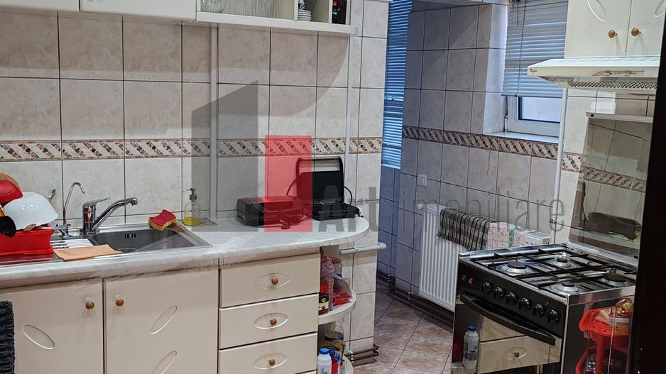 Apartament 4 camere cu centrală - Vasile Lascar - Poză 11