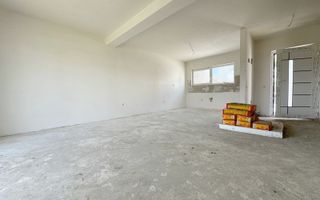 Casa  tip duplex/Zona strazii Urusagului. - Poză 4