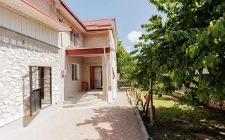 Vânzare, casă, 2 nivele, strada Traian, r-ul Ialoveni. - Poză 1