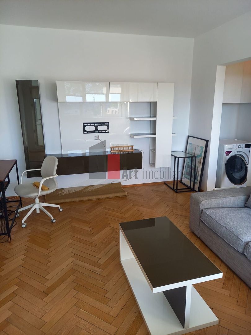 Apartament 2cam. semidecomandat - Poză 1