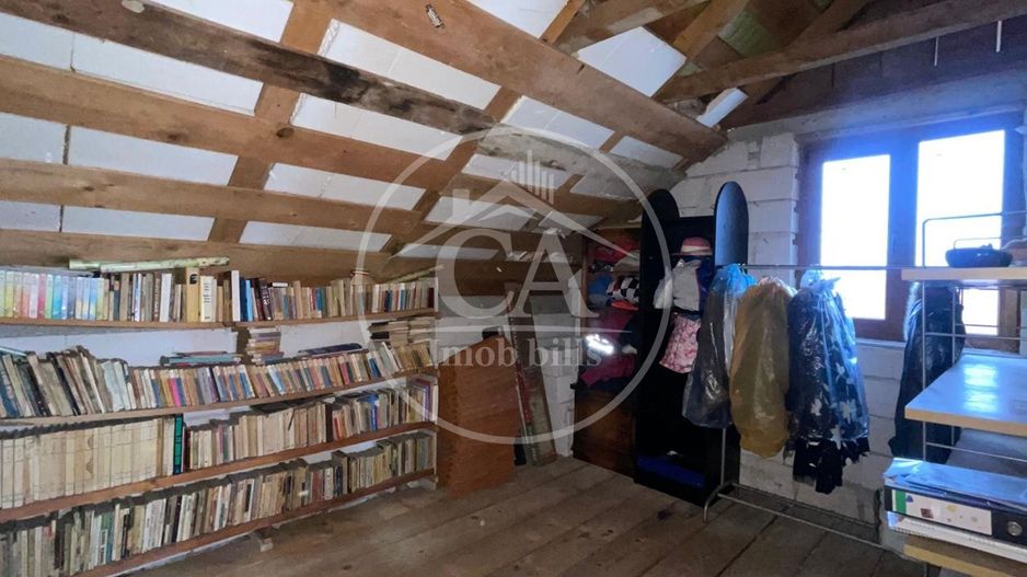 Casa de vânzare cu 7 camere in zona Nufarul, Oradea - Poză 22