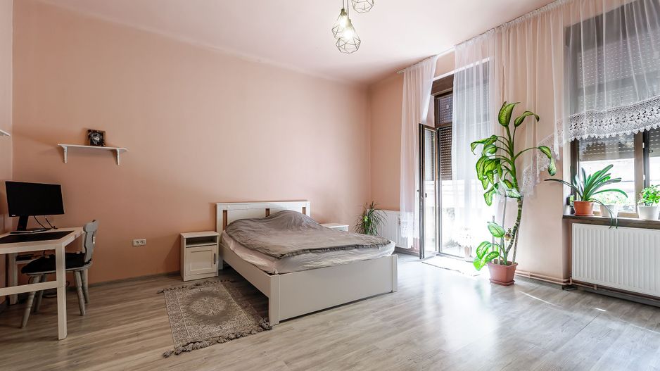 REZERVAT! Apartament 3 camere - Central - mobilat&utilat - COMISION 0 - Poză 5