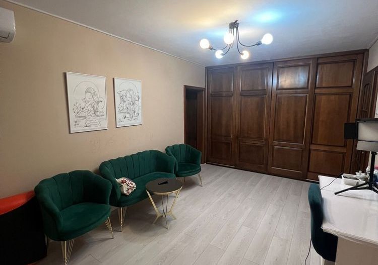 Apartament Renovat 3 Camere Gorjului - Poză 1