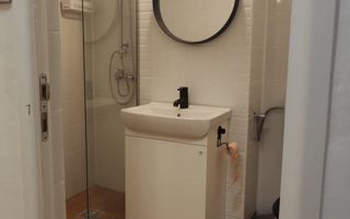 2 camere | recent renovat | mobilat si utilat | zona excelenta | - Poză 14