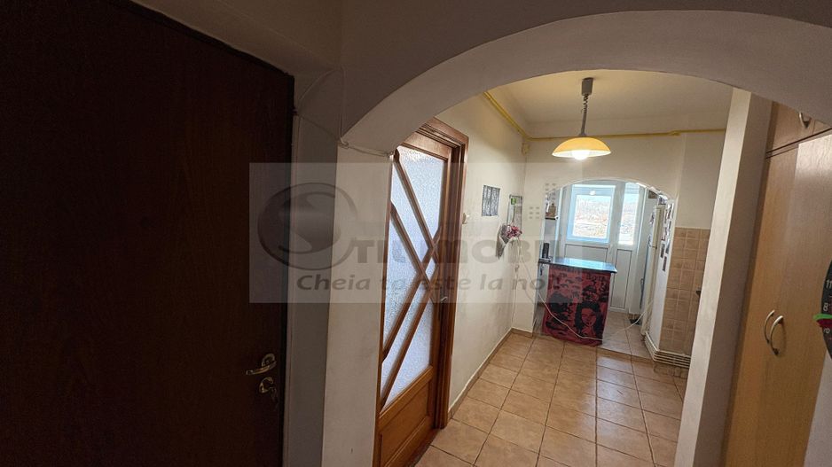 Apartament 1 camera decomandat, Bd. Independentei 350 euro - Poză 6