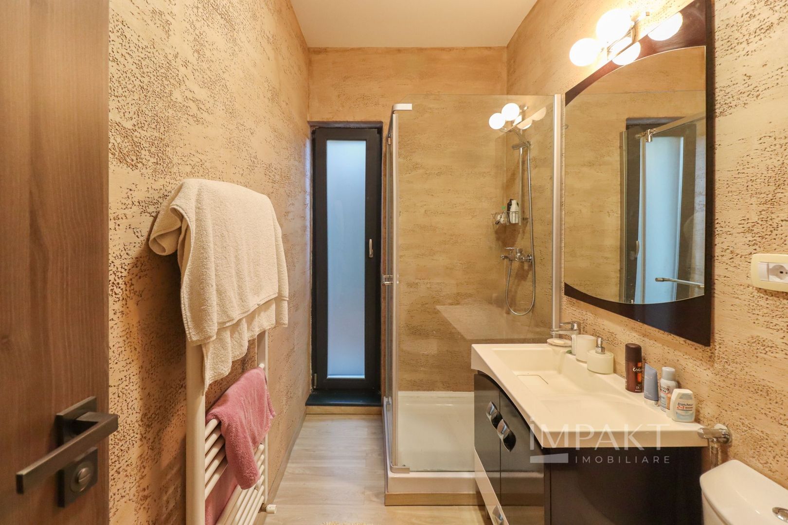 Duplex de vânzare Europa | 4 camere, terasă 50 mp + 2 locuri parcare - Poză 23