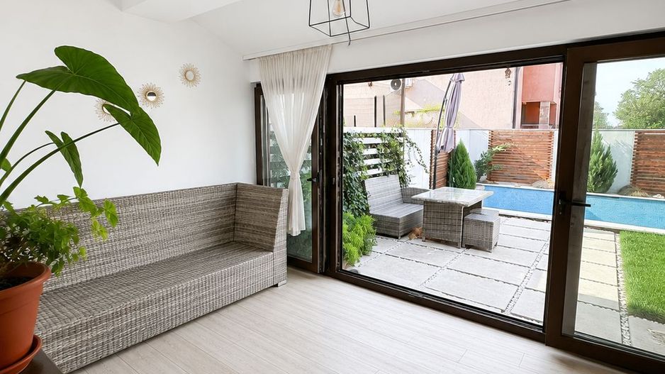Chișoda | Piscină proprie | Panouri | Mobilată complet - Poză 12