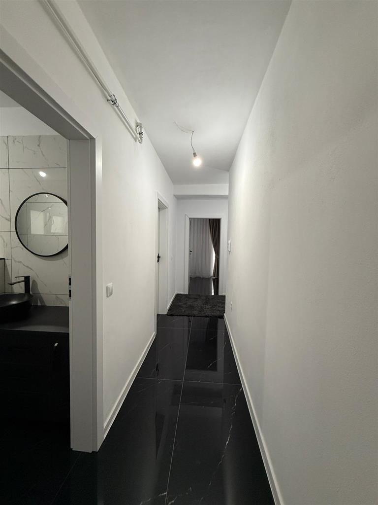 Apartament de vânzare 2 camere decomandate, mobilat și utilat - Poză 8
