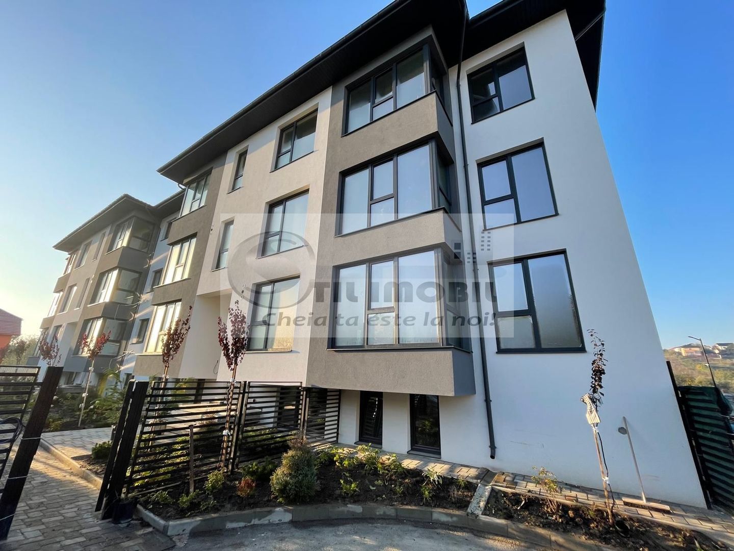 Apartament 4 camere modern cu 0% comision - Poză 9