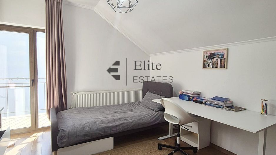 Casa cu 5 camere de vanzare Cartierul Tineretului Oradea - Poză 11