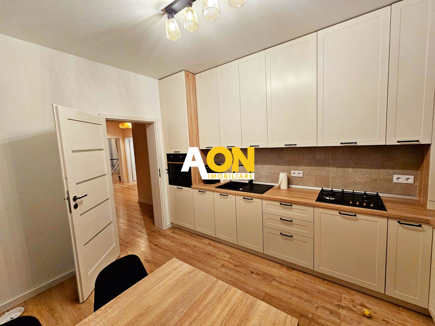 Casa 4 camere, 424 mp teren, partial mobilata, cartier Orizont - Poză 15