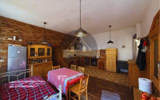 Casa saseasca, de vanzare la Richis - Transilvania - Poză 6