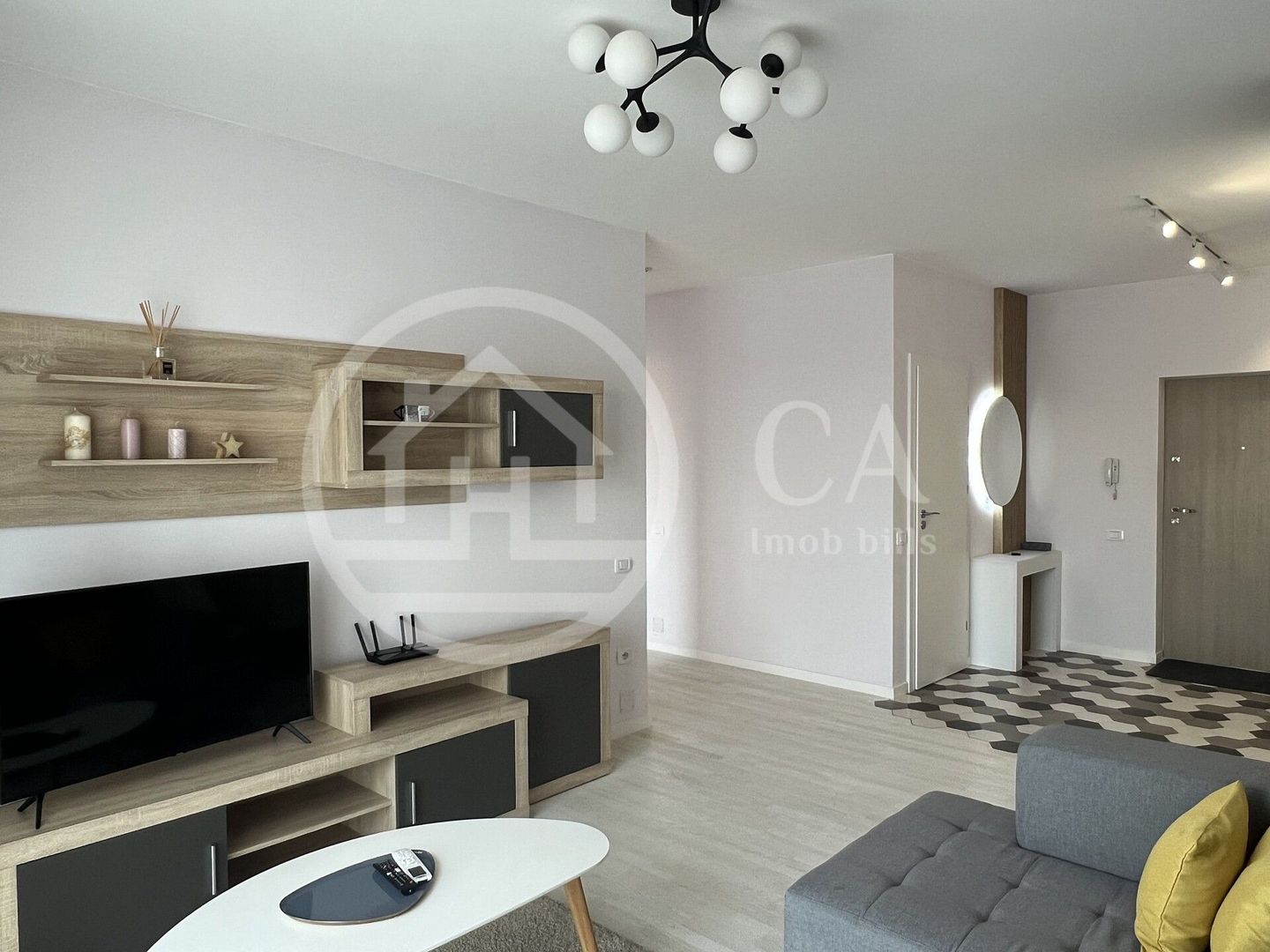 Apartament lux cu 3 camere de inchiriat in zona Spitalul Judetean Oradea - Poză 2