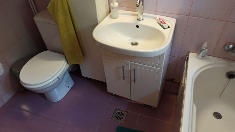 vila indiv+1198mp teren/pe DN4(sosBucuresti) in Frumusani/jud.Calarasi - Poză 86