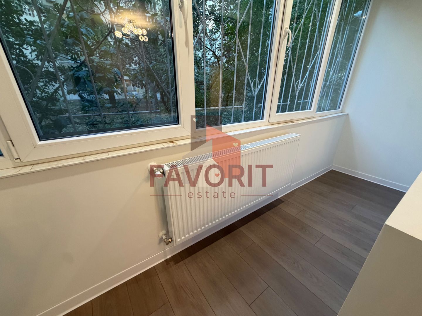 Disponibil imediat. Centrala proprie. Renovat integral - Poză 11