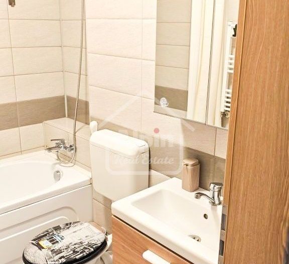 2 Camere Mobilat Utilat I Tractorul - Poză 5