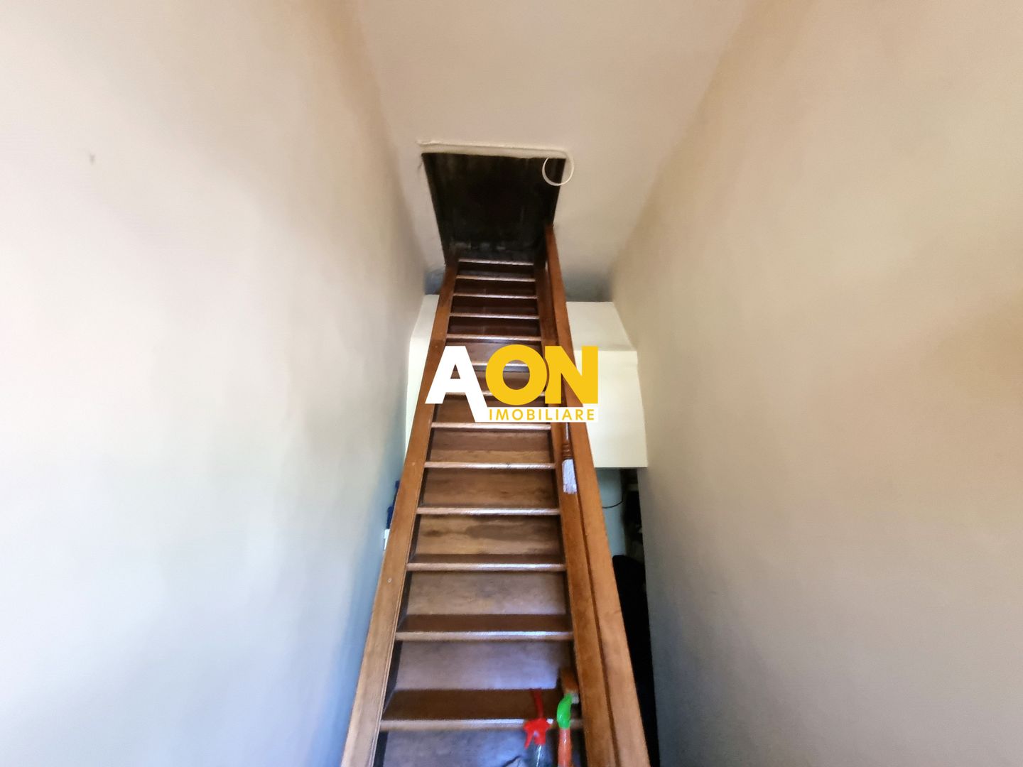 De vanzare casa 5 camere, 1200mp teren, zona ultracentrala - Poză 14