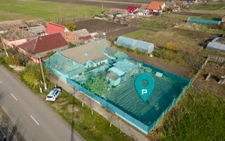 Casă cu front stradal generos Șeitin, județul Arad - Poză 1