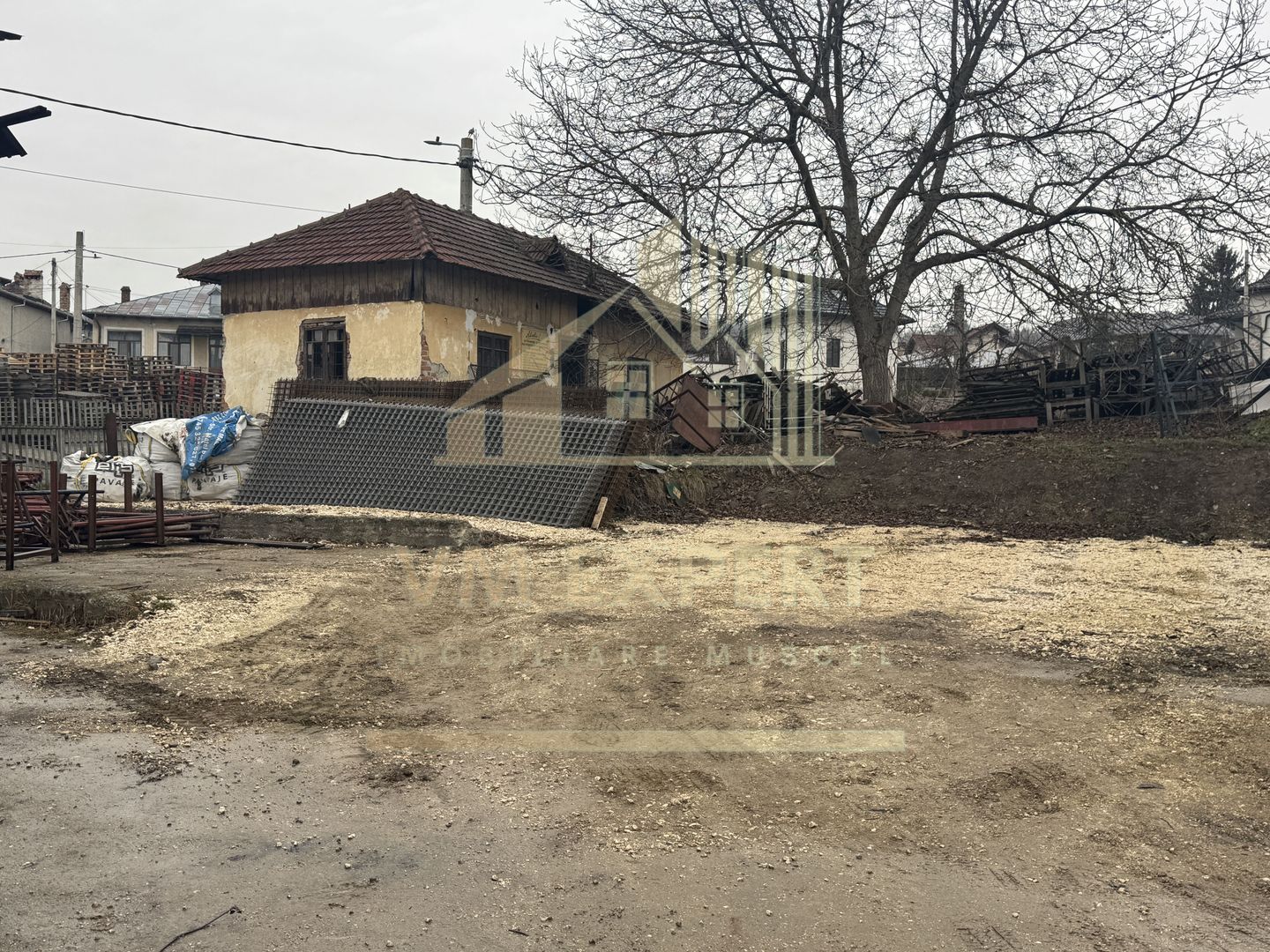 TEREN INTRAVILAN 3364 MP CAMPULUNG ZONA MĂNĂSTIREA NEGRU VODĂ COMISION 0 - Poză 9