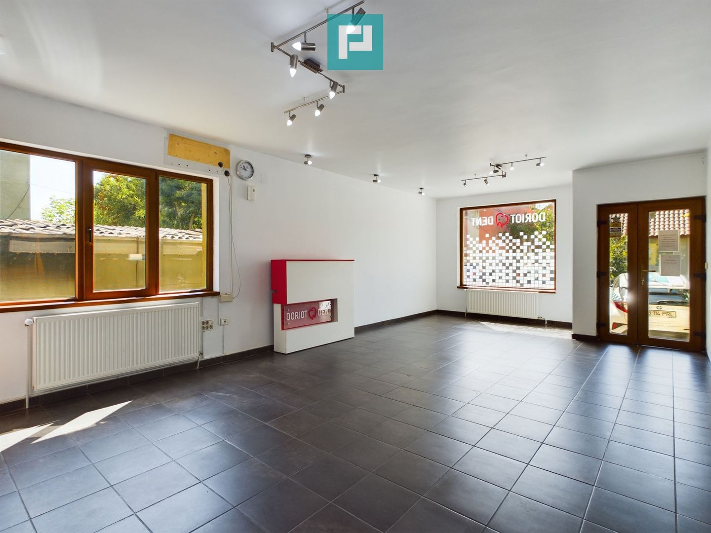 Spațiu comercial sau birouri ultracentral - Poză 9