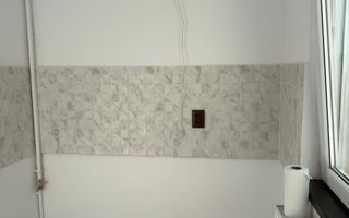 Apartament 3 camere, 46 mp, lux, etaj 4, Tătărași-Ateneu, Piața Tătărași, Spital Neuro - Poză 3