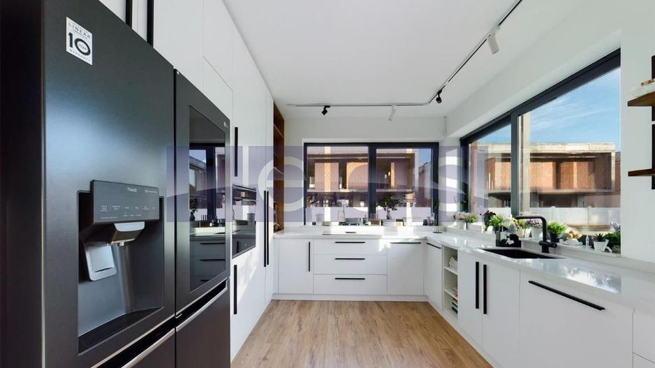 VANZARE CASA PIPERA | 8 DORMITOARE | 310 MP - Poză 12