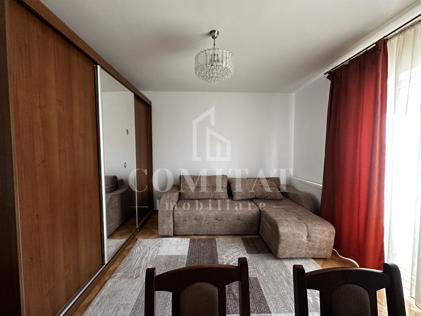 Apartament la etaj intermediar | Parcare | Zona Str Stejarului - Poză 1