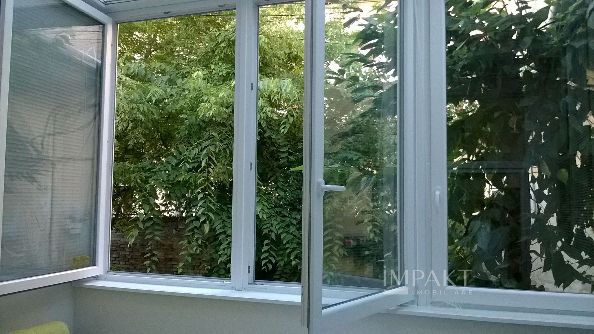 Apartament 2 camere, ideal pentru investitie cat si pentru locuinta, zona Semicentrala! - Poză 13