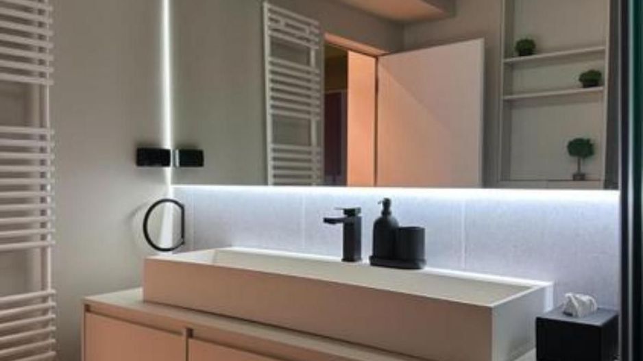 Apartament spațios, 3 camere (140 mp), complet mobilat și utilat - Poză 15