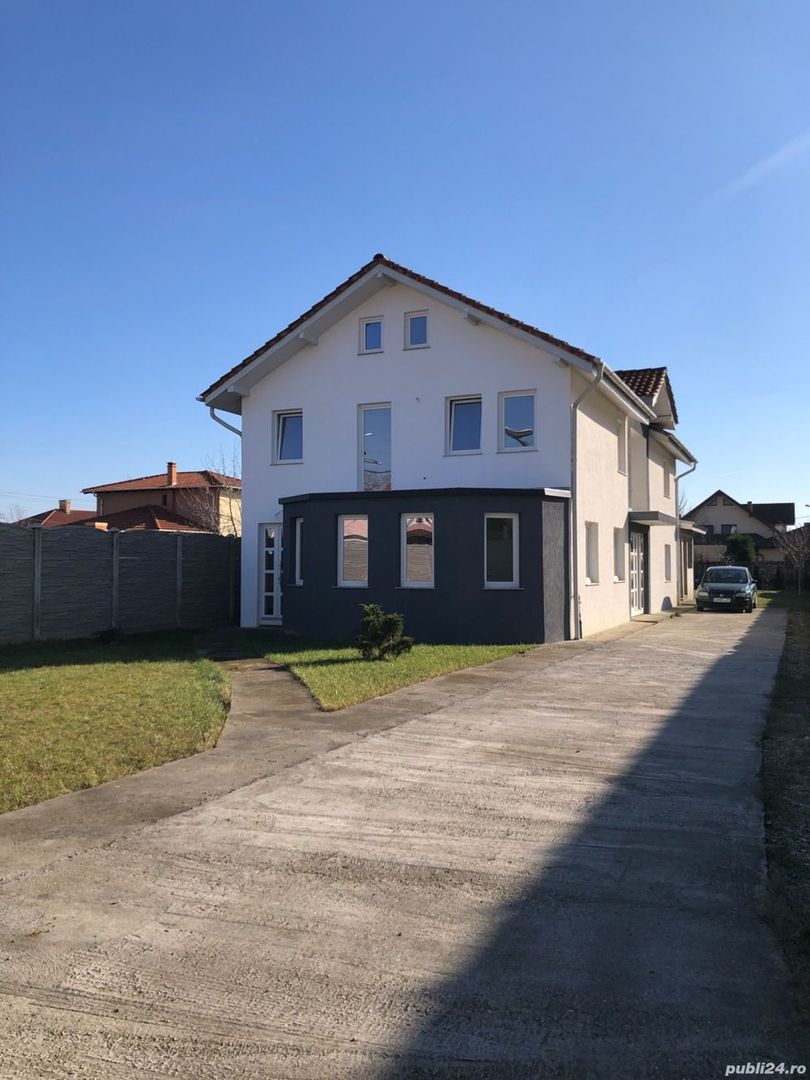 Casâ de vânzare în Micro 17 Satu Mare 240mp + 95mp - Poză 2