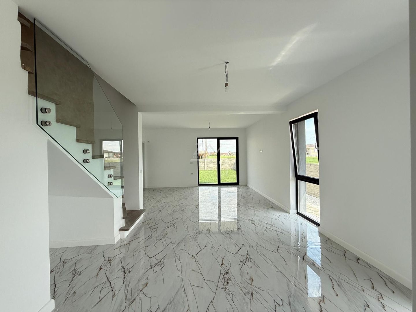 Drumul Boilor. Despartit prin CAMERA TEHNICA. Toate utilitatile. - Poză 3