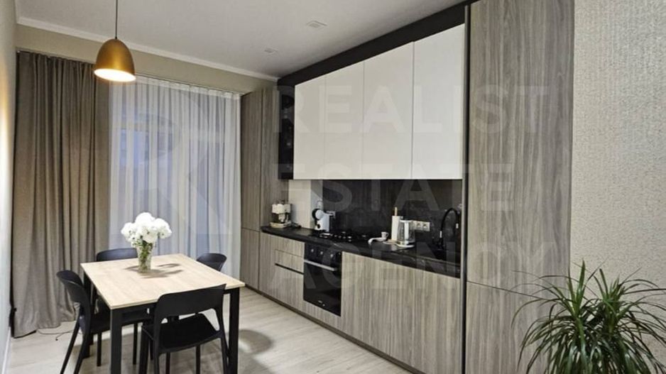 Chirie apartament, 3 camere, strada Moara Roșie, Centru - Poză 1