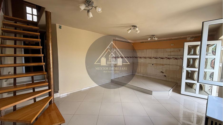 Casa de 3 camere, Medias. - Poză 15