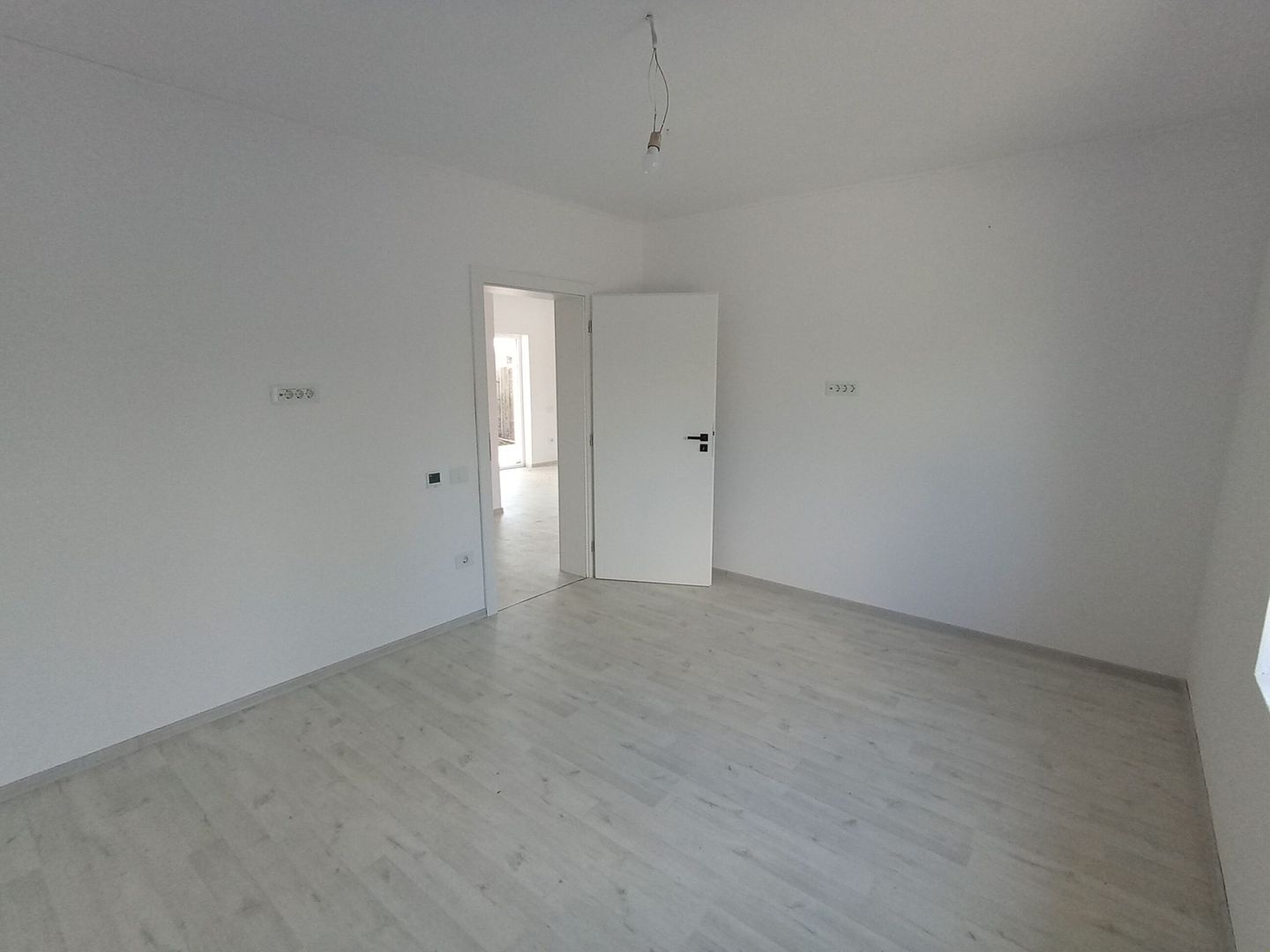 Sanandrei Duplex pe parter, Finalaziat, Buc Mobilata - Poză 11