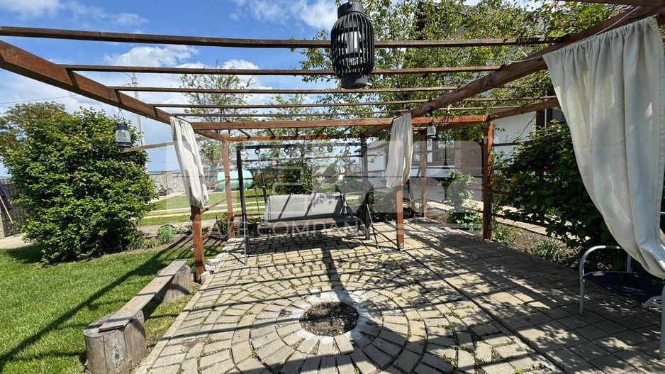 CASĂ DE VÂNZARE | LUNCUȘOARA, UDEȘTI, JUDEȚUL SUCEAVA | PREȚ: 350.000€ - Poză 8