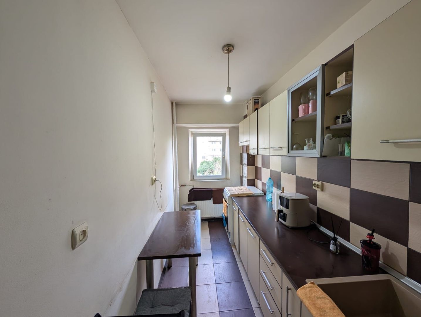 Garsonieră Spațioasă de Renovat în Zona Sebastian - Calea Rahovei - Poză 5