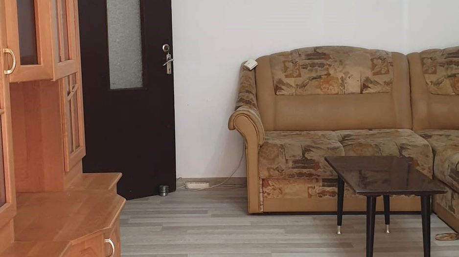 Apartament 4 camere de inchiriat Tractorul (Goga) - Poză 4